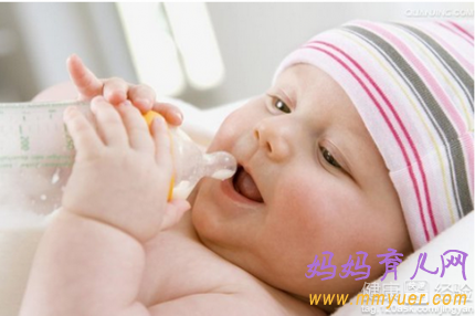 贵州金贝供卵中心_婴儿吐奶是怎么回事